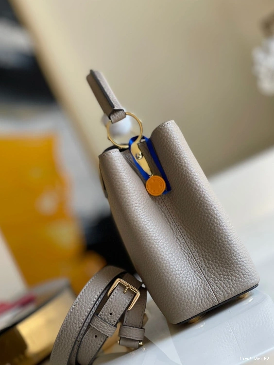 First bags ru reviews VUITTON LOUIS CAPUCINES BB 0812